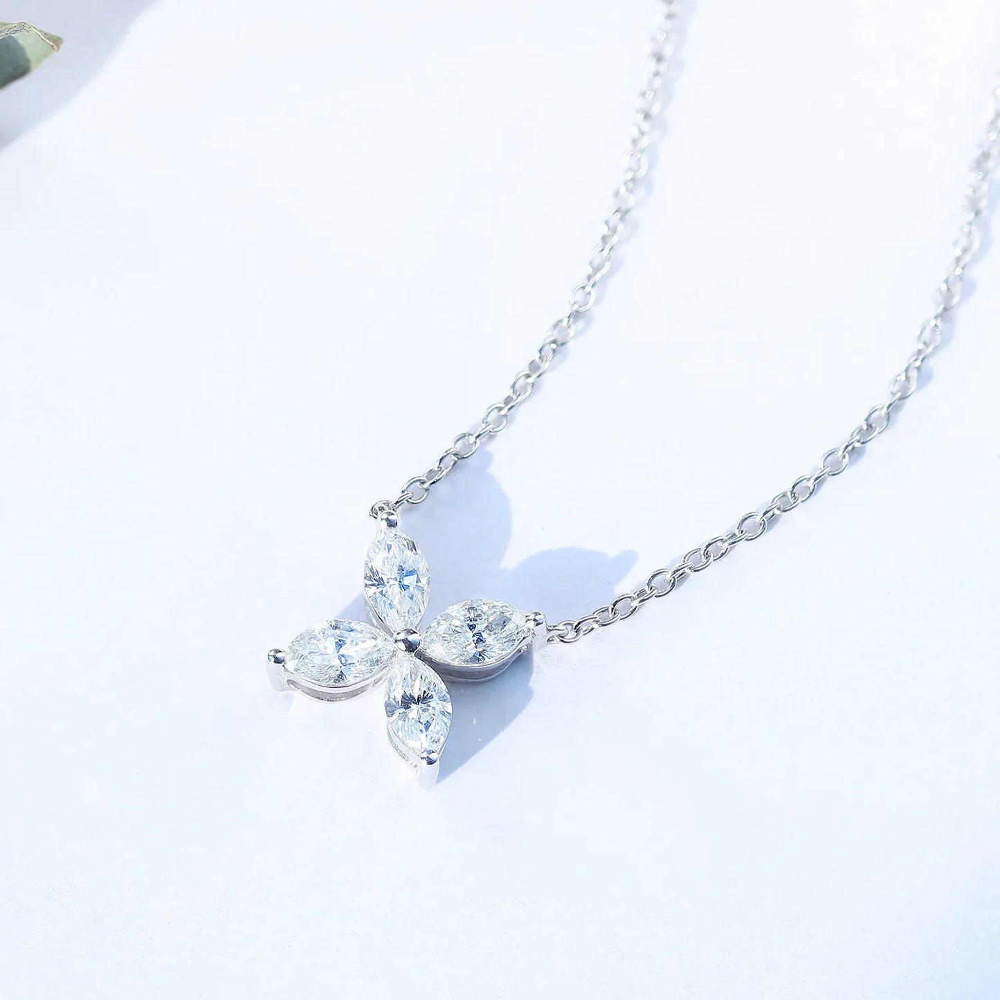CATRIN Jewelry Naszyjnik LUMINA – czterolistna koniczyna ze srebra 925
