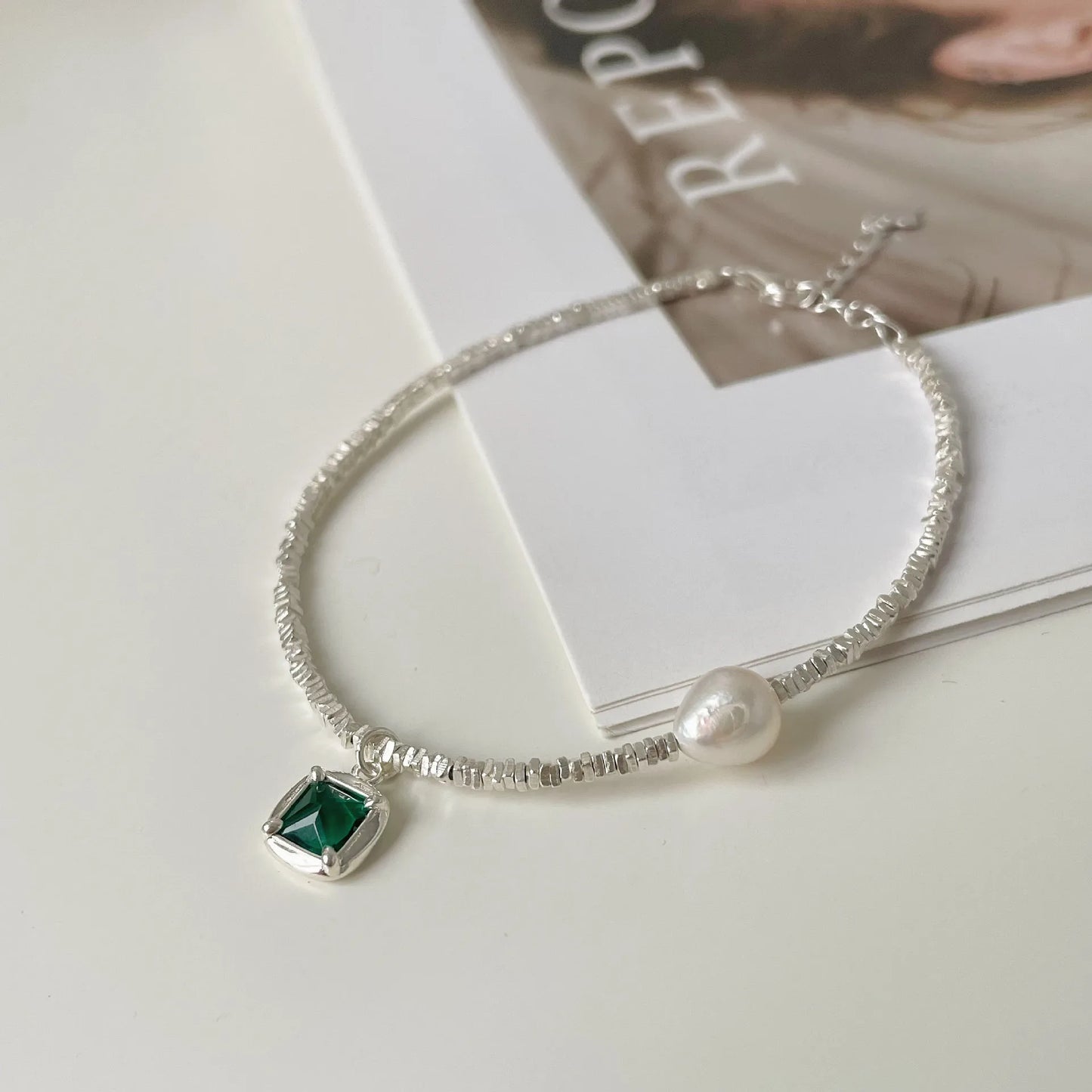 Bransoletka CATRIN Aurora Green ze srebra próby 925 z zielonym wisiorkiem
